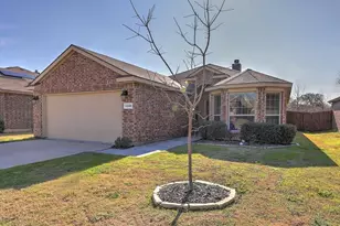 1108 Cheyenne Dr, Aubrey, TX 76227 - Photo 2