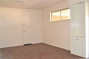 2717 Foxcroft Cir, Denton, TX 76209 - Photo 6