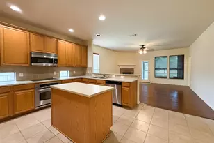 6820 Algarve Dr, Denton, TX 76210 - Photo 6