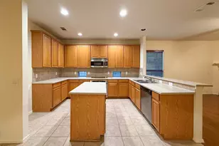 6820 Algarve Dr, Denton, TX 76210 - Photo 6