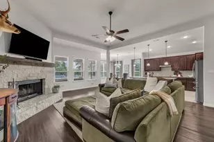 1036 Northern Oaks Ct, Springtown, TX 76082 - Photo 28