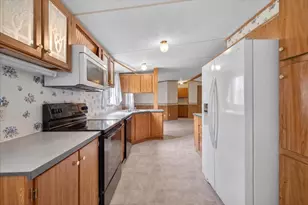 700 Kim Ct, Cleburne, TX 76031 - Photo 12