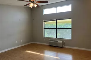 701 W Sycamore St, Denton, TX 76201 - Photo 2