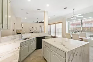 3784 Lakeway Ct, Addison, TX 75001 - Photo 10