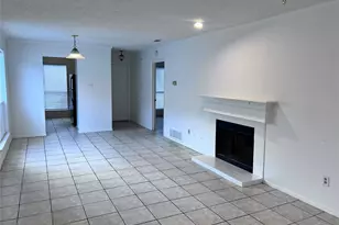 2715/2717 Parkchester Dr, Arlington, TX 76015 - Photo 2