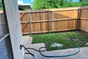 2715/2717 Parkchester Dr, Arlington, TX 76015 - Photo 20