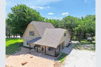 1425 Blackhawk Circle, Granbury, TX 76048 - Photo 2