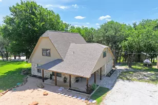 1425 Blackhawk Cir, Granbury, TX 76048 - Photo 2