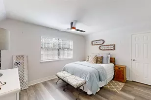 1425 Blackhawk Cir, Granbury, TX 76048 - Photo 18