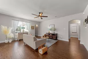 10217 Driskill Dr, Waco, TX 76708 - Photo 4