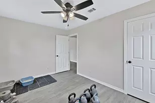 6028 Herschel Dr, Watauga, TX 76148 - Photo 8