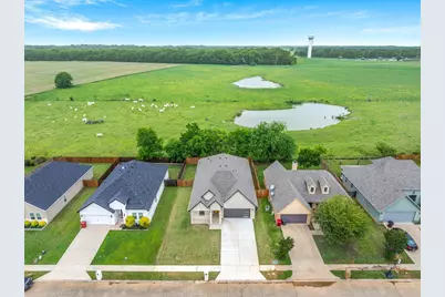 1868 Meadowview, Canton, TX 75103 - Photo 2