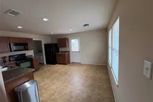 5801 Mountain Bluff Dr, Fort Worth, TX 76179 - Photo 10