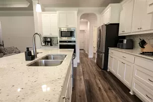 149 Fairweather Dr, Burleson, TX 76028 - Photo 18