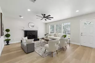 2069 Cameo Dr, Lewisville, TX 75067 - Photo 2