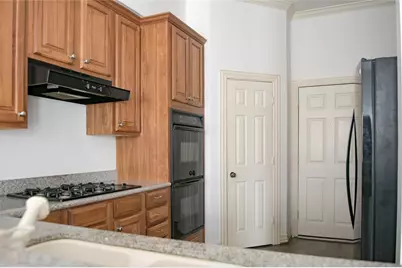 7 Stonebriar Court, Dallas, TX 75206 - Photo 2