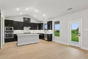 411 Wagon Trl, Waxahachie, TX 75165 - Photo 8
