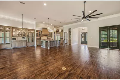 9503 Bellechase Road, Granbury, TX 76049 - Photo 4