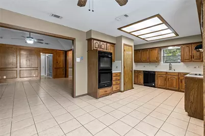 10501 Oak Creek Drive, Greenville, TX 75402 - Photo 10