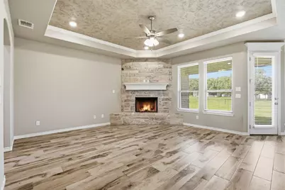 3316 Windcrest Drive, Granbury, TX 76049 - Photo 4