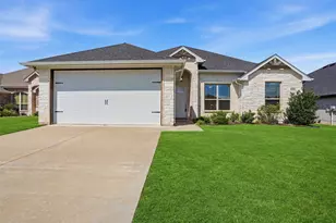 3316 Windcrest Dr, Granbury, TX 76049 - Photo 1