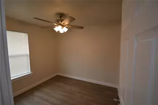 3829 Arnold Dr, Fort Worth, TX 76140 - Photo 8