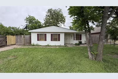 501 Crest Hill Drive, Mesquite, TX 75149 - Photo 1