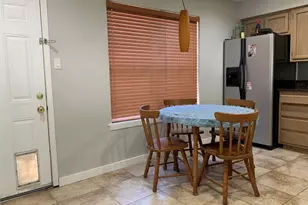 716 W Mulberry St, Denton, TX 76201 - Photo 2
