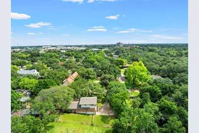 2425 Wendy Lane, Waco, TX 76710 - Photo 32