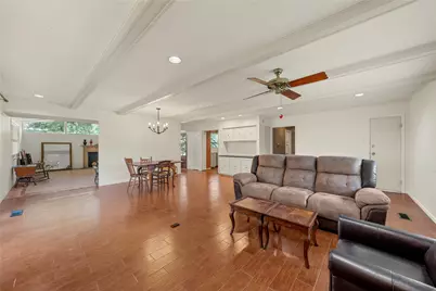 2425 Wendy Lane, Waco, TX 76710 - Photo 6