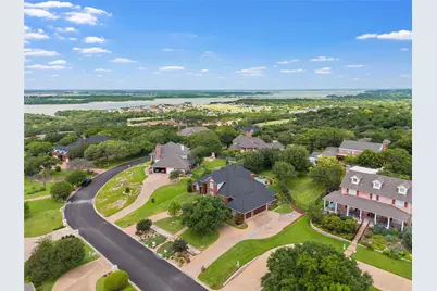 810 Forest Oaks Circle, Woodway, TX 76712 - Photo 40