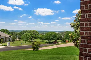 810 Forest Oaks Cir, Woodway, TX 76712 - Photo 4