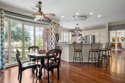 810 Forest Oaks Circle, Woodway, TX 76712 - Photo 12