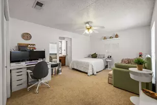 910 Cherry Laurel Ln, Arlington, TX 76012 - Photo 14