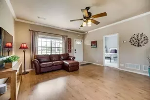 5604 4 Seasons Ln, McKinney, TX 75071 - Photo 6