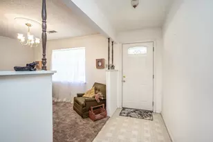 1904 Cypress Ct, Gainesville, TX 76240 - Photo 10
