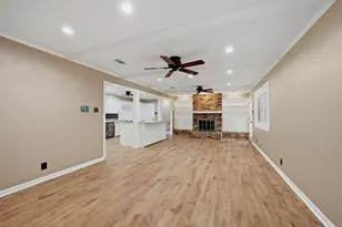 1517 W Shields Dr, Sherman, TX 75092 - Photo 10