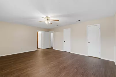 2113 Fleur De Lis Court, Arlington, TX 76012 - Photo 8