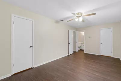 2113 Fleur De Lis Court, Arlington, TX 76012 - Photo 10