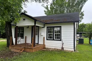 315 S Barry St, Mertens, TX 76666 - Photo 1