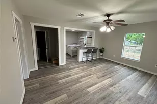315 S Barry St, Mertens, TX 76666 - Photo 4