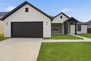 544 Highview Ct, Godley, TX 76044 - Photo 2