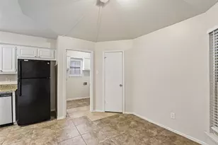 612 E Oak St, Wylie, TX 75098 - Photo 6