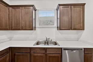 3955 Oak Crk Cir, Denison, TX 75020 - Photo 6