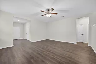 3955 Oak Crk Cir, Denison, TX 75020 - Photo 4