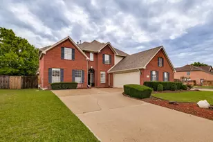 302 Village Trail, Trophy Club, TX 76262 - Photo 1