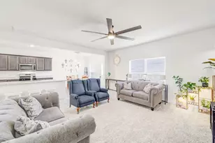 10852 Copper Hills Ln, Fort Worth, TX 76108 - Photo 6