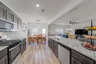 10852 Copper Hills Ln, Fort Worth, TX 76108 - Photo 14