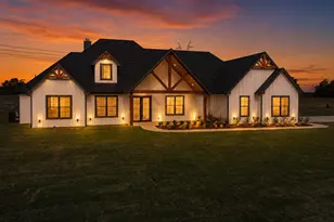 108 Bear Cat Ct, Alvord, TX 76225 - Photo 2