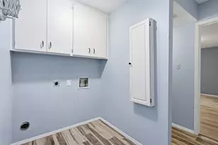 2108 Edgewood Ct, Arlington, TX 76013 - Photo 26